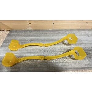 Vintage Tupperware Corn On the Cob Butter Up Spreader w Salt & Pepper Shaker